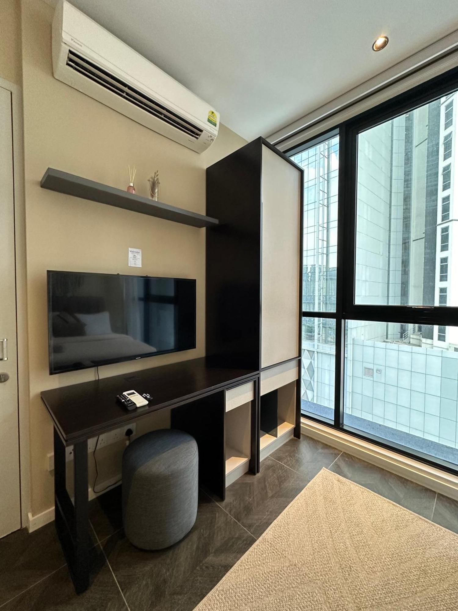 Scarletz Suites Klcc By Numa Куала-Лумпур Экстерьер фото