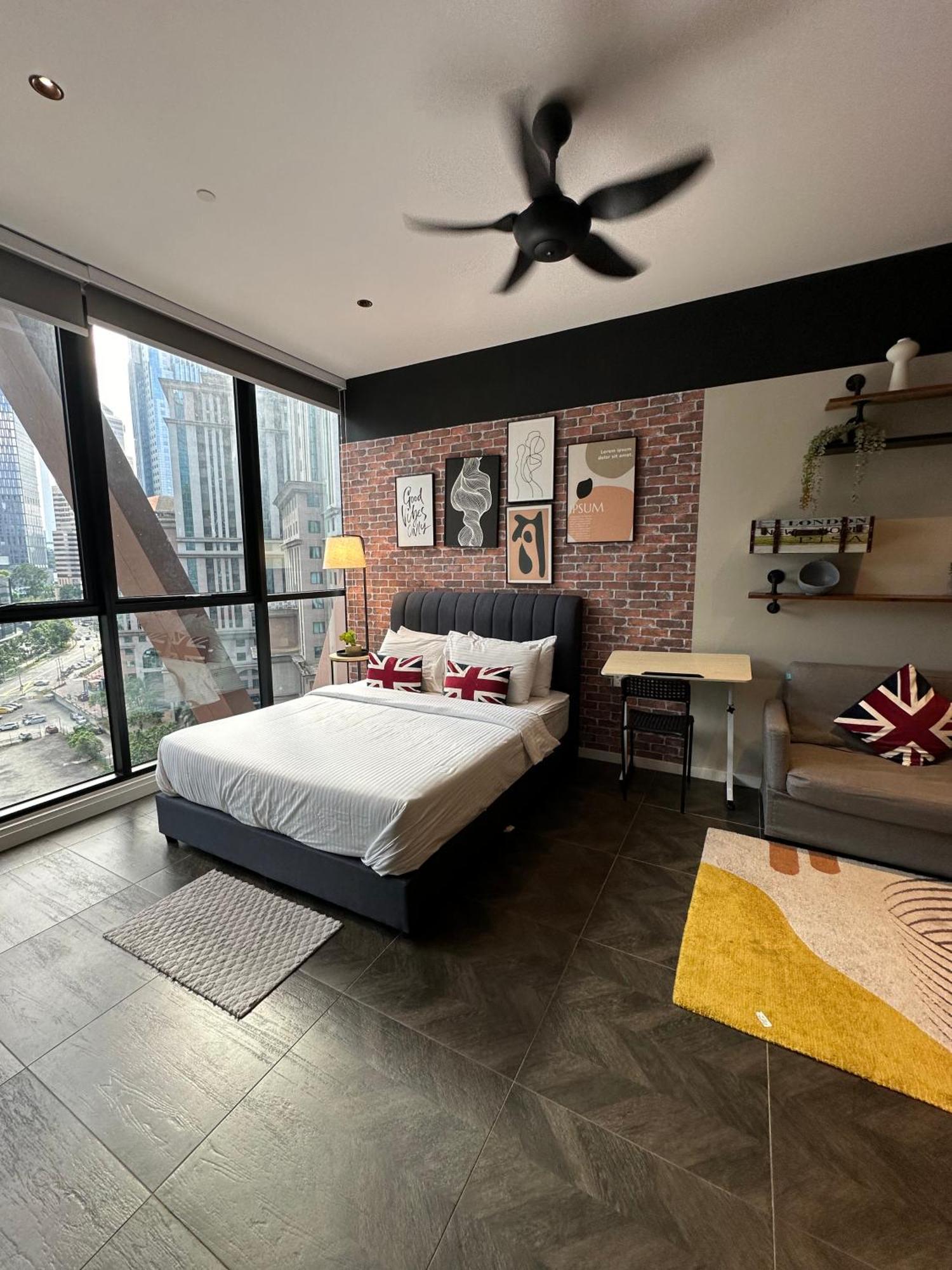 Scarletz Suites Klcc By Numa Куала-Лумпур Экстерьер фото
